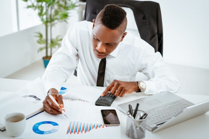 Monthly Payroll Cycle Explained for Remote Teams in SA